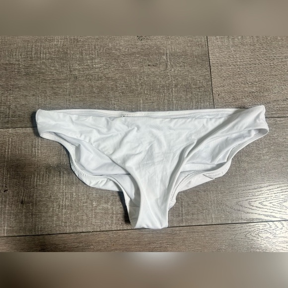 Athleta Scoop Bikini Top and Athleta Swim Clean White Bottom SET $120 - Picture 8 of 9